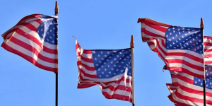 Emprego nos EUA surpreende em janeiro, mas cenário ainda inspira cautela