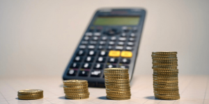 IGP-10 dispara em abril com choque de commodities e pressões da guerra no Oriente Médio